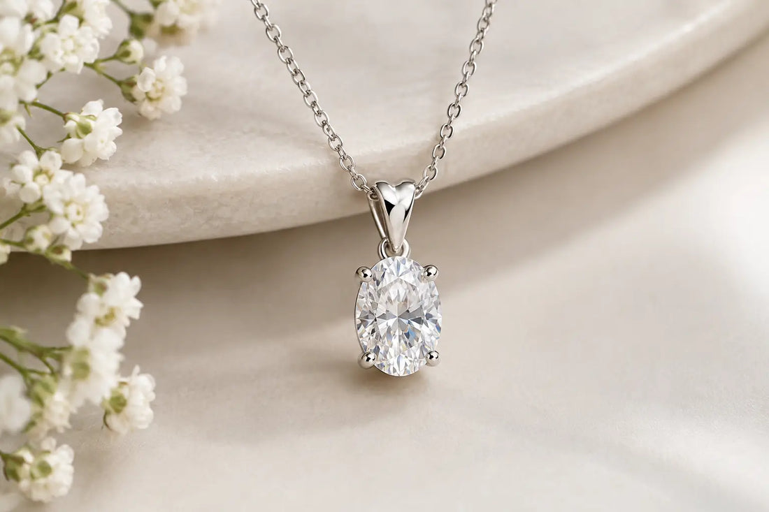 Collana luce ovale in argento 925 con moissanite 1 ct